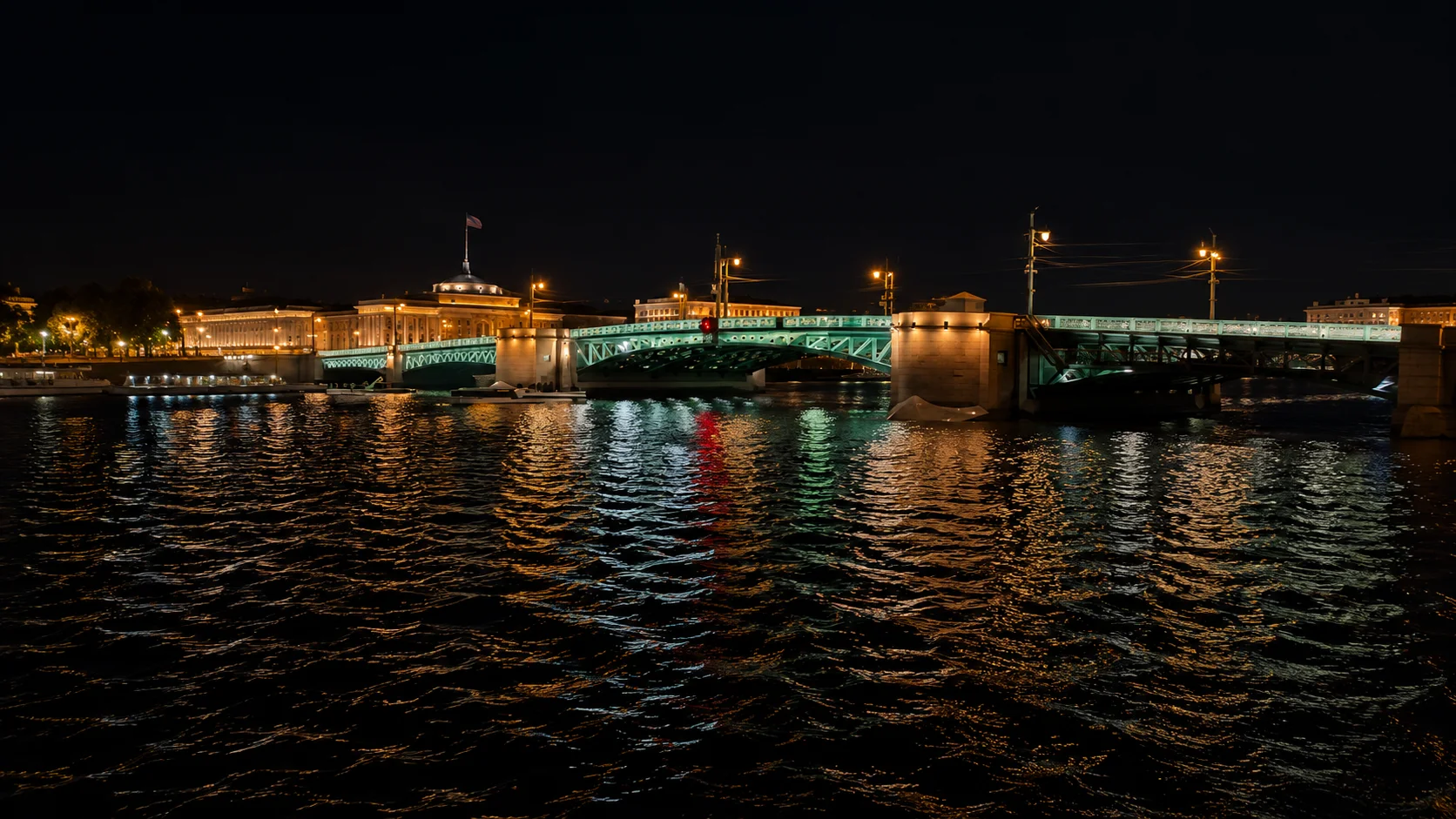 Ночь сведеный мост